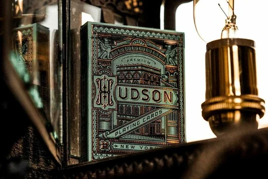 Theory11 Hudson kortos