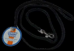 Show Tech Juodas Grooming Ring – 5mm Wide with Sidabrinis Snap Hook, Durable Design