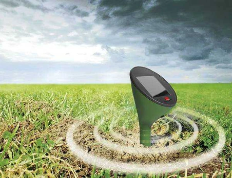 Sourcing Swissinno Solar SuperCat ultrasonic repeller Operating range 650 m2 1 pc.