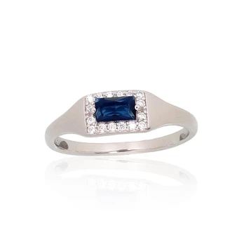 Sidabrinis žiedas su cirkoniais „Barbara“