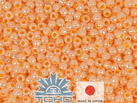 TOHO® Biseris Ceylon Apricot 11/0 (2,2 mm) 10 g.