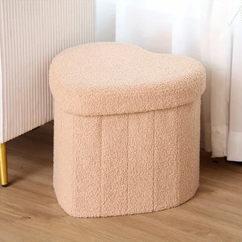 Kėdutė širdelė, chaki