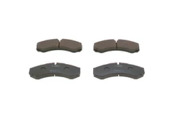 BOSCH 0 986 424 833 Brake pad set