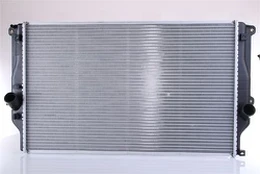 Radiatorius, variklio aušinimas NISSENS 64677A