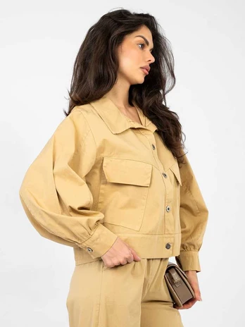 Moteriška oversize striukė smėlio spalvos