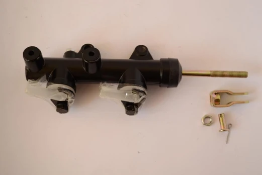 7020-080110 MASTER CYLINDER