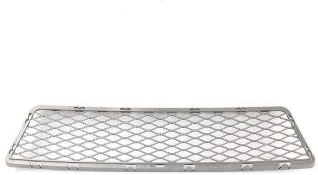 BMW E92 E93 priekinio bamperio apatinės centrinės grotelės originalios 51117175298
