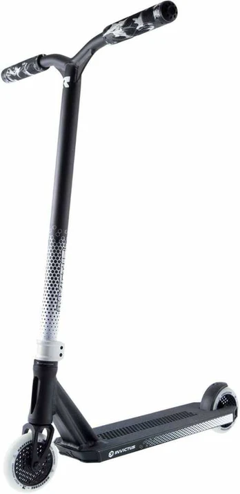 Triukinis paspirtukas Root Invictus 2 Pro, Juodas/Baltas