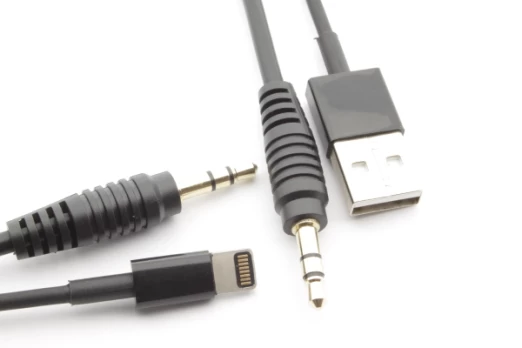 IPhone6-BMW 3,5  įėjimo adapteris magnetolai BMW 50cm