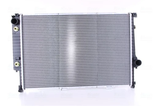 Radiatorius, variklio aušinimas NISSENS 60748A