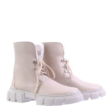Aulinukai moterims, Kūno, Winter Hike booties