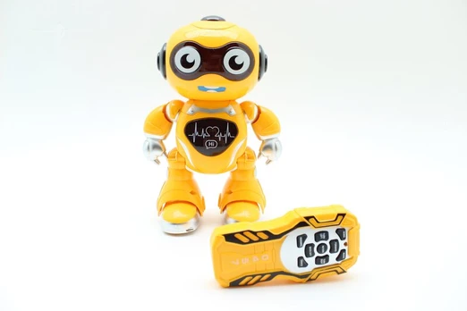 Nuotoliniu būdu valdomas šokantis robotas