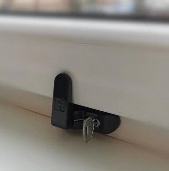 Papildomas apsauginis lango užraktas Penkid