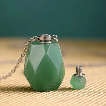 Kristalo pakabukas, Green Dongling