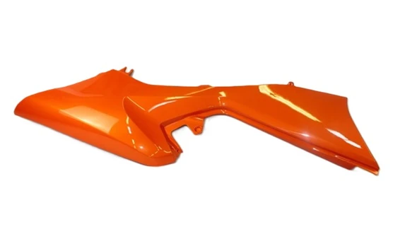 9CQV-042022-3000-0YD00 RH SIDE COVER, LONG MODELLAVA ORANGE