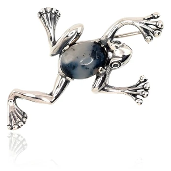 Sidabrinė sagė su agatu „Frog“