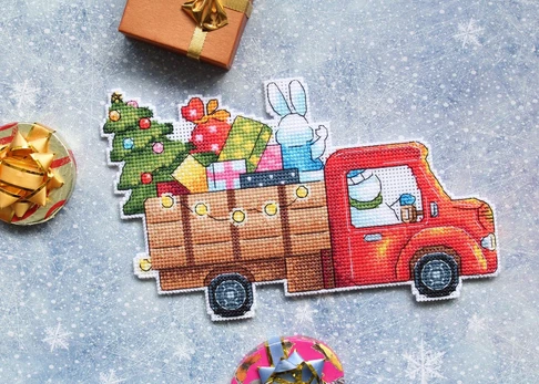 Truck with gifts SR-868