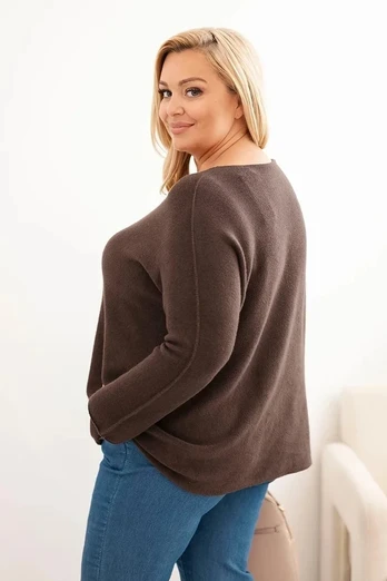 Moteriškas Plus Size megztinis su valtine iškirpte, rudos spalvos