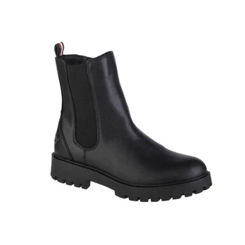 Tommy Hilfiger bateliai