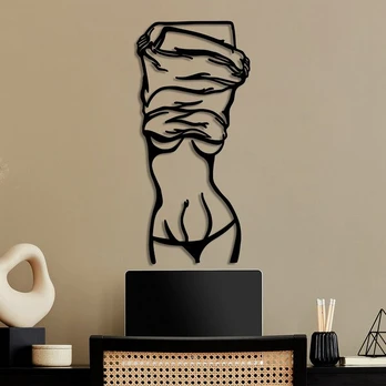 Pakabinama dekoracija Undressing Woman, 1 vnt.