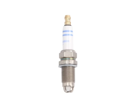 BOSCH 0 242 240 590 Spark plug