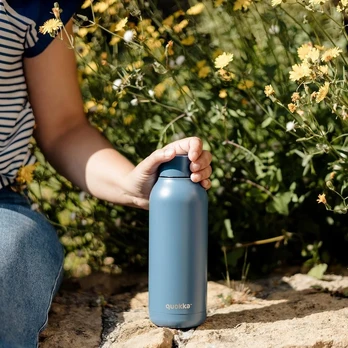 Quokka Solid Stone Mėlyna nerūdijančio plieno termosas 510 ml