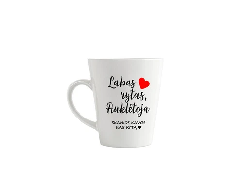 Latte puodelis su užrašu „Labas rytas, Auklėtoja“