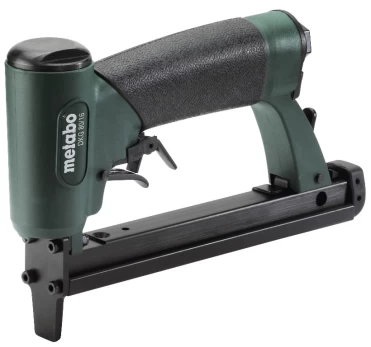 Pneumatinis kabių kalimo įrankis DKG 80/16, Metabo