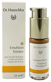 Savaiminio įdegio serumas veidui Dr. Hauschka Translucent Bronzing Tint, 18 ml