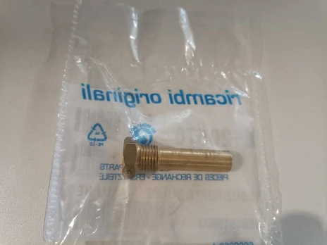 Gilzė jutikliui ALU HE katilui