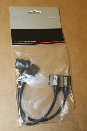 Adapteris VAG A1 A3 A4 A5 A6 A7 A8 Q3 Q5 Q7 R8 Originalus 4F0051510P