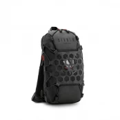 DIABLO CHAIRS SLING BAG: black kaina