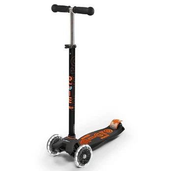 Paspirtukas Micro Maxi Deluxe Black Orange LED