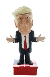 Donald Trump 20cm PVC kaina