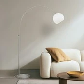 Lindby lenkta lempa Alverton, balta/nikelis, stiklas, 197 cm