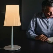 "Foscarini Birdie Easy" stalinė lempa balta