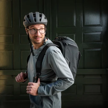 Thule 5093 Paramount Hybrid Pannier 26L Nutria