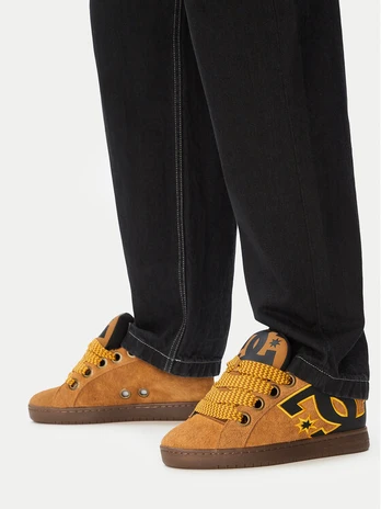 Laisvalaikio batai DC Shoes EO-COURT GRAFFIK PUFF DC04304272 Ruda