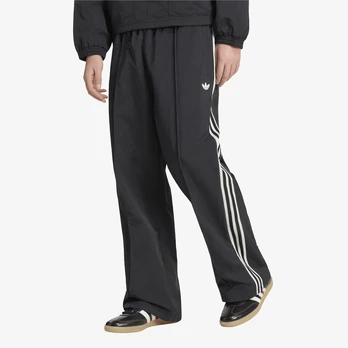adidas Britcore Trackpant Black - Dydis L (HZ3784 Kelnės)