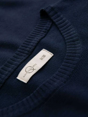 men's t-shirt-juodas