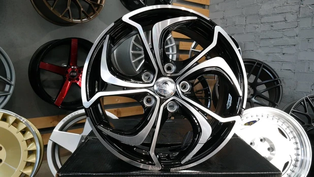 Forzza Aktia 5X112 Bfm ratlankis 6.5R16 5x112/40 66.45 Casting