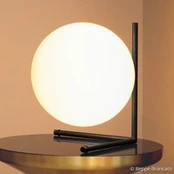 FLOS IC T2 stalinė lempa, juoda
