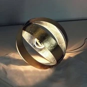 "Knikerboker Ecliptika" - modernus LED stalinis šviestuvas