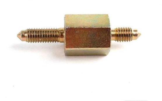 Vag Stud Bolt Special Volkswagen Golf Jetta 028260821C Originalus