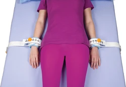 Wrist restraint and immobilisation belt kaina