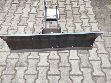 Sniego valytuvas keturračiams
