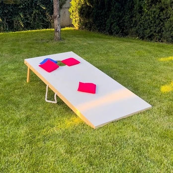 Lauko žaidimas Cornhole