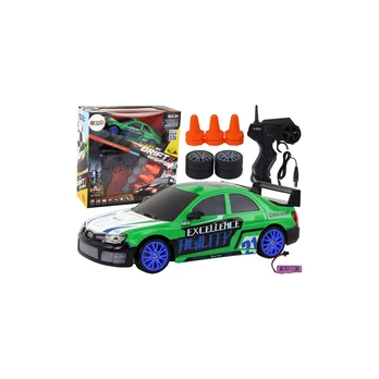 Lean Remote Controlled Sports Car R/C 1:24 Green Interchangeable Wheels