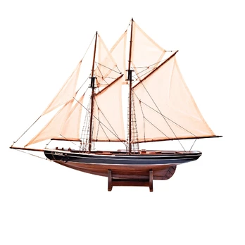 Medinis burlaivio „Bluenose“ modelis 78 cm – jūrinių interjerų dekoras