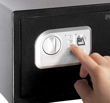 Eclipse RED EAGLE biometric safe